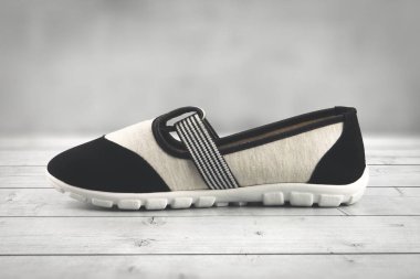 Hintli kadın ayakkabıları.