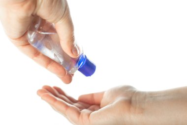 El dezenfektanı kapat, koronavirüse karşı dezenfeksiyon, virüse karşı koruma, sağlık konsepti