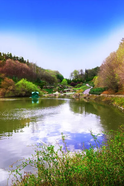 Lago en el parque — Foto de Stock