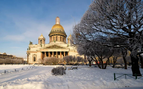 St. Isaac's Katedrali, St. Petersburg bir görüntü. Rusya. Görme.