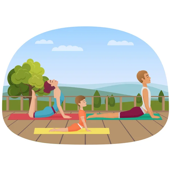 Los padres con niña niño hace yoga varios ejercicios. Ilustración del vector yoga familiar . — Vector de stock