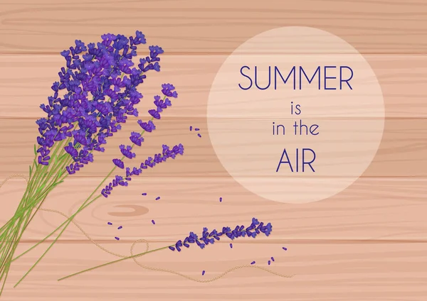 Lila rustikt blommor med sommaren i luften orden i en cirkel på träskiva. — Stock vektor