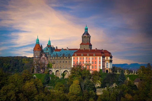 Zamek Ksi w Walbrzych, Polonya