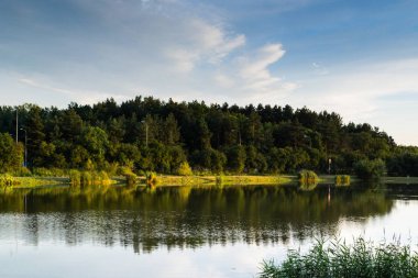 Günbatımı Nehri Ner.