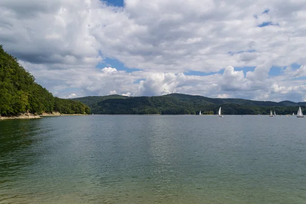 Hills on Lake Solinskim, Polônia — Fotografia de Stock