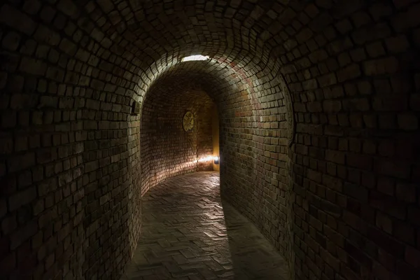 Piyasada Sandomierz, Polonya'nın altındaki tünellerden