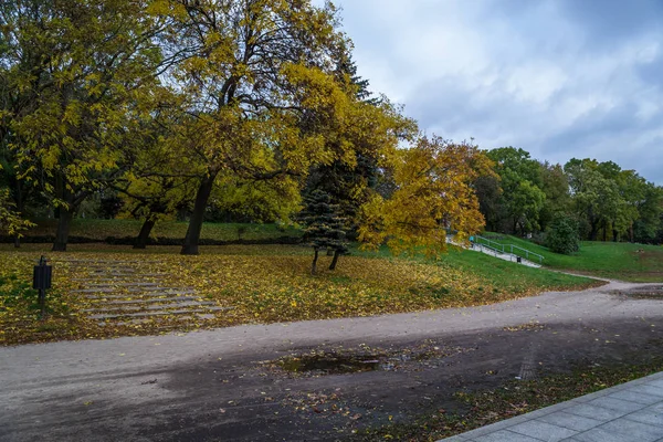 Park w Łódź, Polska — Zdjęcie stockowe