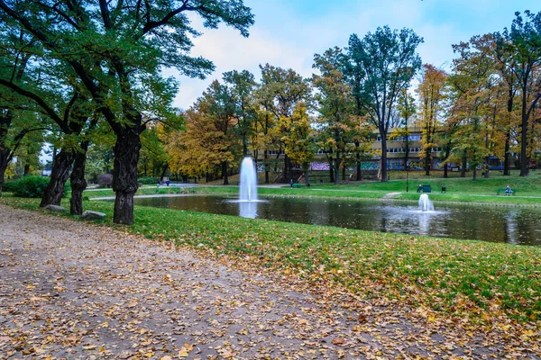 Парк в м. Лодзь, Польща — стокове фото