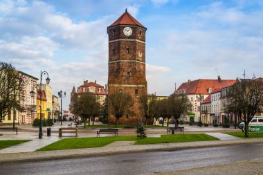 Town Hall kulede Znin - 1447-1500 yıl içinde inşa