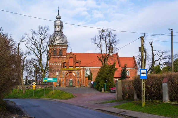 Церковь Святого Мартина Знине Польша — стоковое фото