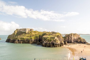 Tenby Harbor Plajı Avrupa 'nın en güzel plajı seçildi..