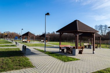 Oynamak ve rahatlamak için park yeri.