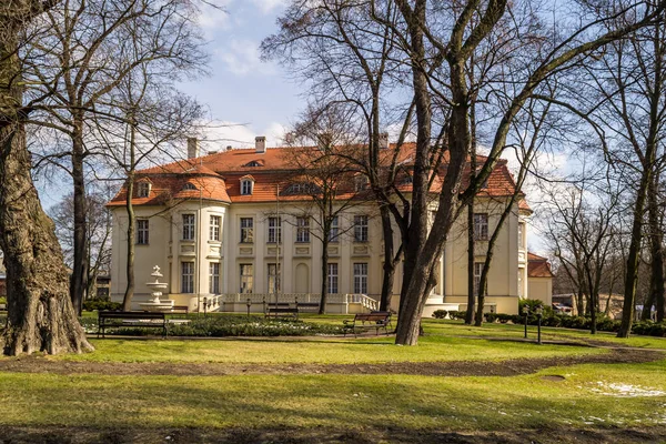 Polonya Nın Orta Kesimindeki Lodz Şehrinin Karmaşık Tarihini Anımsatan Tarihi — Stok fotoğraf