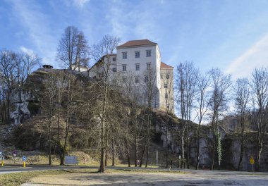 Ojcow Ulusal Parkı Kayaları ve Kalesi, Polonya 2020