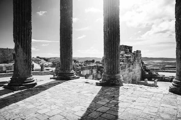 A római Capitol. Tönkre. Tunézia, Dougga. — Stock Fotó
