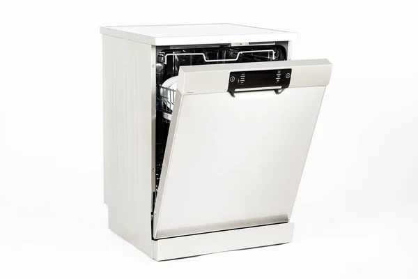 Moderne freistehende europäische Geschirrspülmaschine isoliert auf weißem Hintergrund Stockbild
