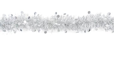 Beyaz arka plan üzerinde Noel gri gümüş çelenk.