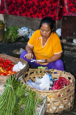Belgesel yayın görüntü. Tipik Bali markette