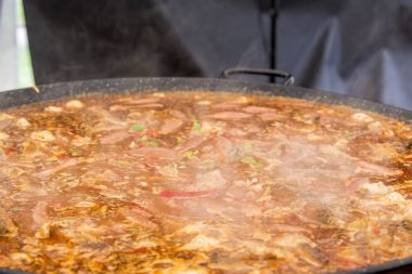 Jumbalaya büyük paella tavası