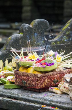 Bali dili geleneksel sunan Hinduizm Budizm din