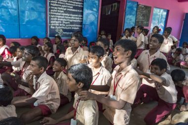 Belgesel yayın görüntü. Hükümet okulda toplantı