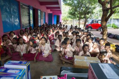 Belgesel yayın görüntü. Hükümet okulda toplantı