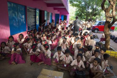 Belgesel yayın görüntü. Hükümet okulda toplantı