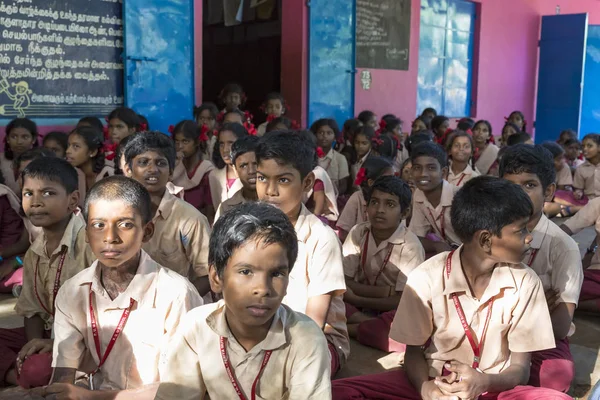 Belgesel yayın görüntü. Hükümet okulda toplantı