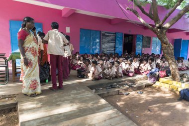 Belgesel yayın görüntü. Hükümet okulda toplantı