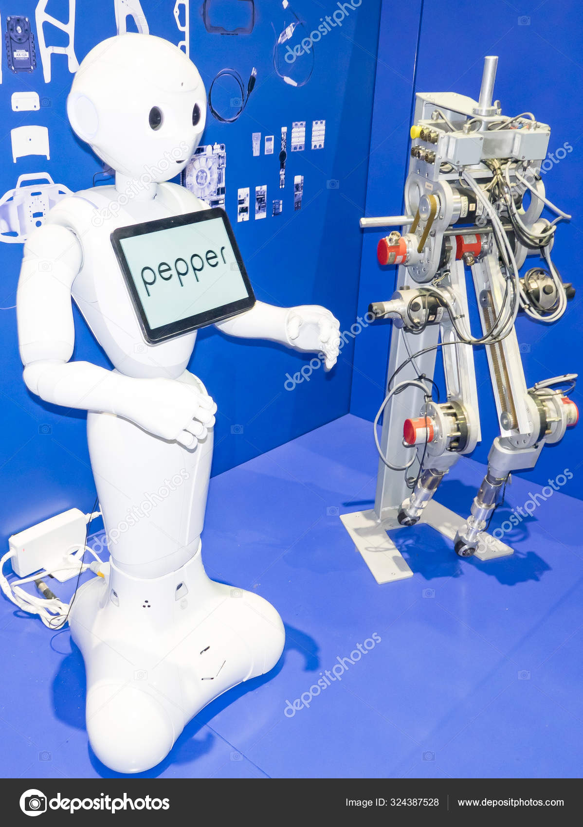 aldebaran robotics pepper