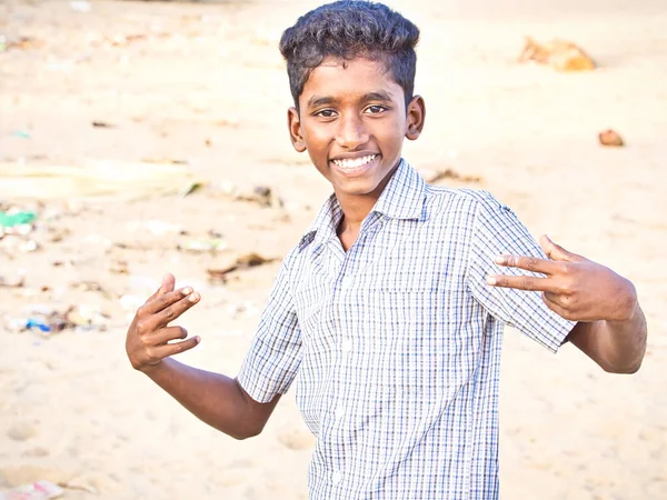 Puducherry Índia Dezembro Circa 2018 Retrato Adolescente Indiano Com Rosto — Fotografia de Stock