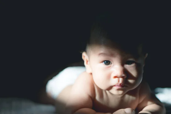 4 ヶ月のアジアの赤ちゃん — ストック写真