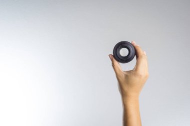 Vitage kamera len tutan el