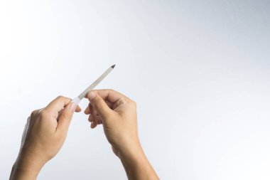 Törpü tırnak parlatma için yardım