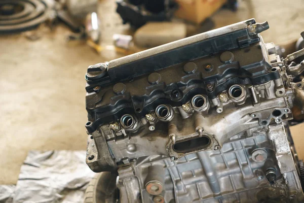 Opened old engine block interior part of ca — Stock Photo, Image