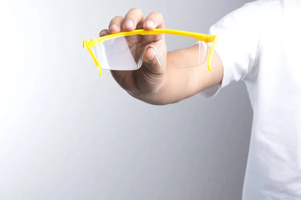 Ochelari de protecție cu mână — Fotografie, imagine de stoc