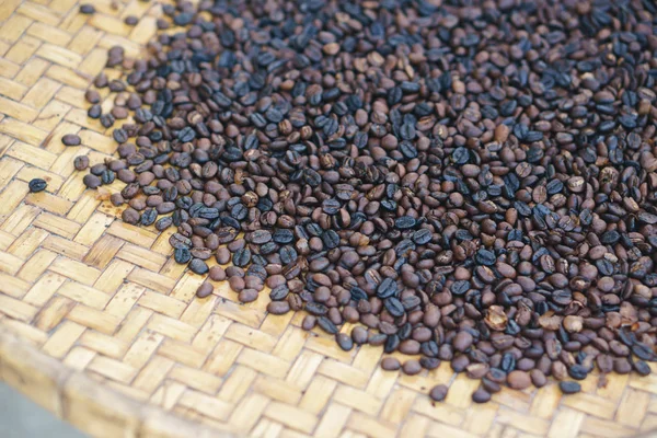 ビンテージ コーヒー豆の 3 つ目の処理 — ストック写真