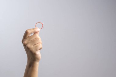 El tutma elastik lastik bant