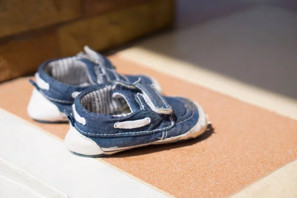 Kis baba cipő — Stock Fotó