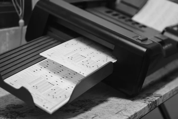 Optik işareti tanıma veya makine tarama en düşük Omr sayfası