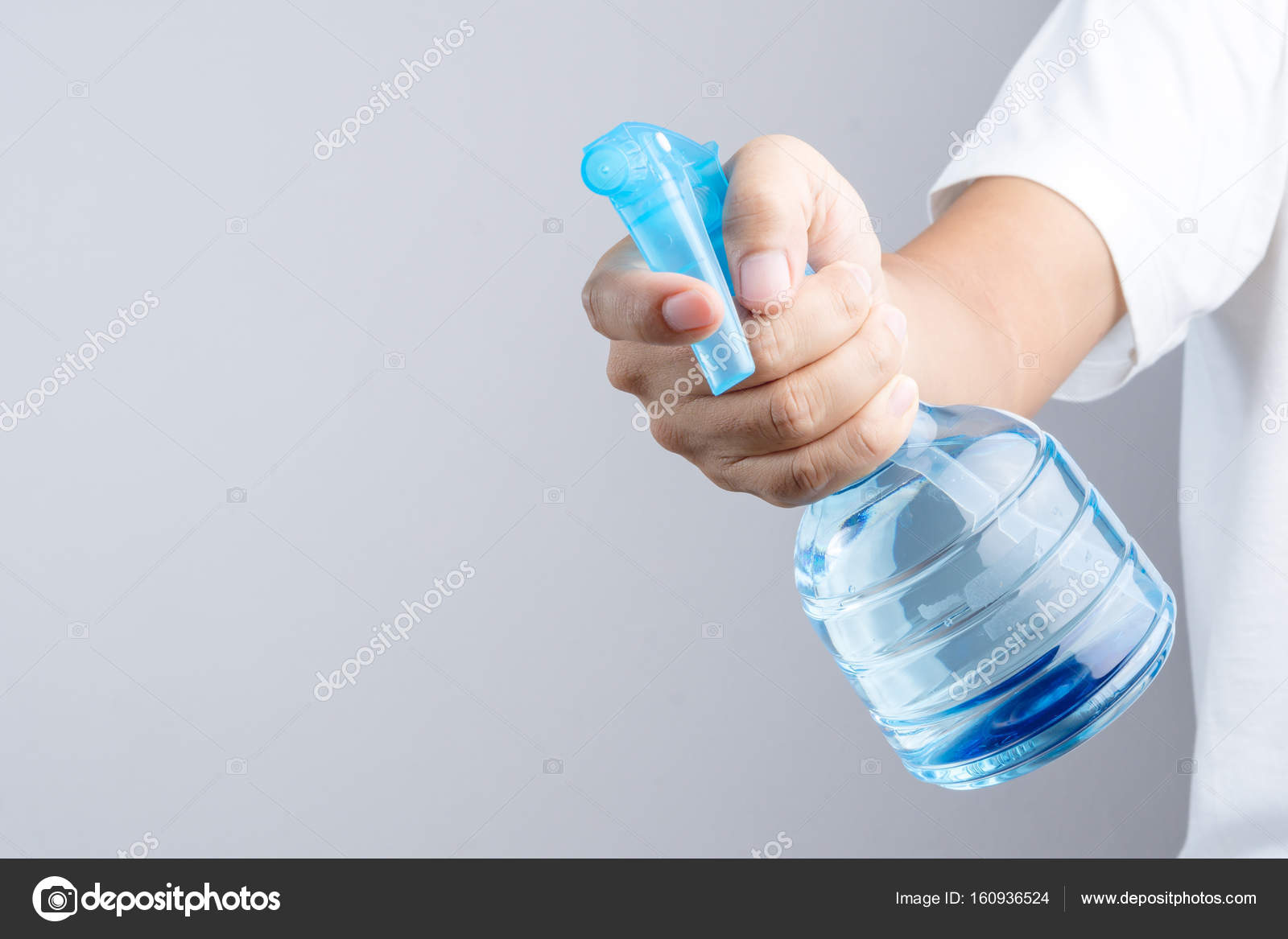 spray bottle water bottle
