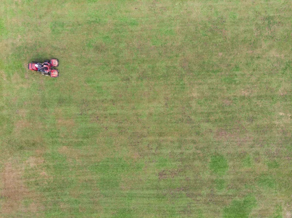 Mower cutting grass — Stock Photo, Image