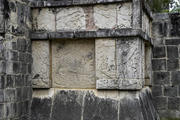 Maya fresk mimari yapıları üzerinde