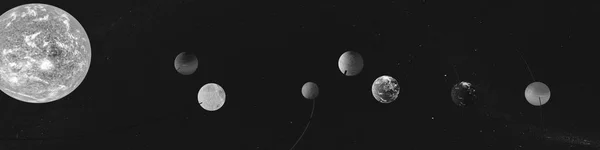 Панорама недавно открыла экзопланеты в системе TRAPPIST-1. Творческая идея семи планет и нового солнца . — стоковое фото
