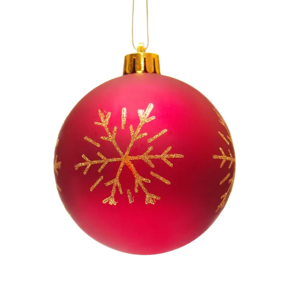 Bela bola de Natal vermelho isolado no fundo branco — Fotografia de Stock