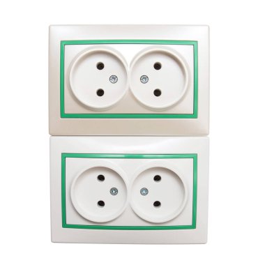 İki çift elektrik prizi