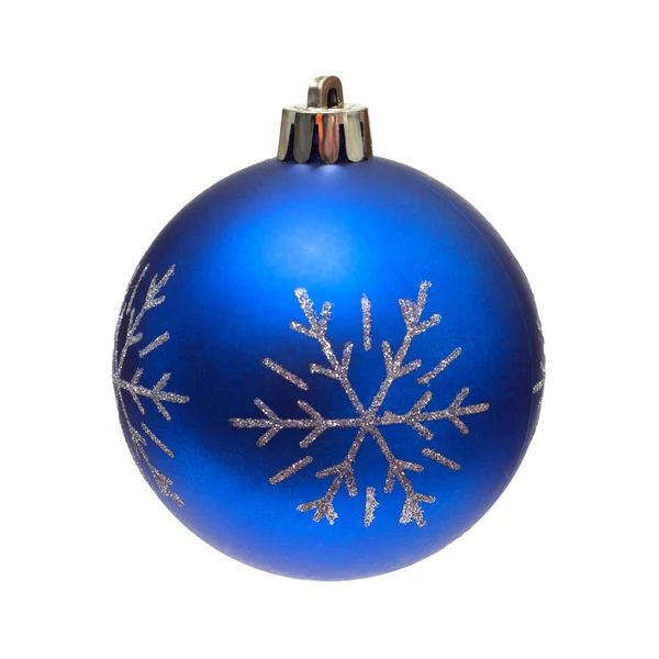 孤立在白色背景上的美丽蓝色圣诞球 — 图库照片