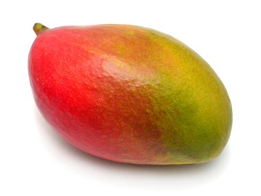 Beyaz arka planda yalıtılmış mango meyvesi. Düz yatış, üst görünüm 
