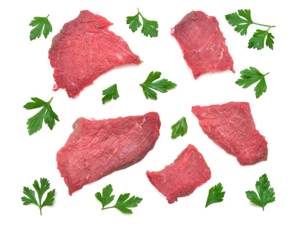 Frisches Kalbfleisch und Petersilie isoliert auf weißem Hintergrund. roh — Stockfoto