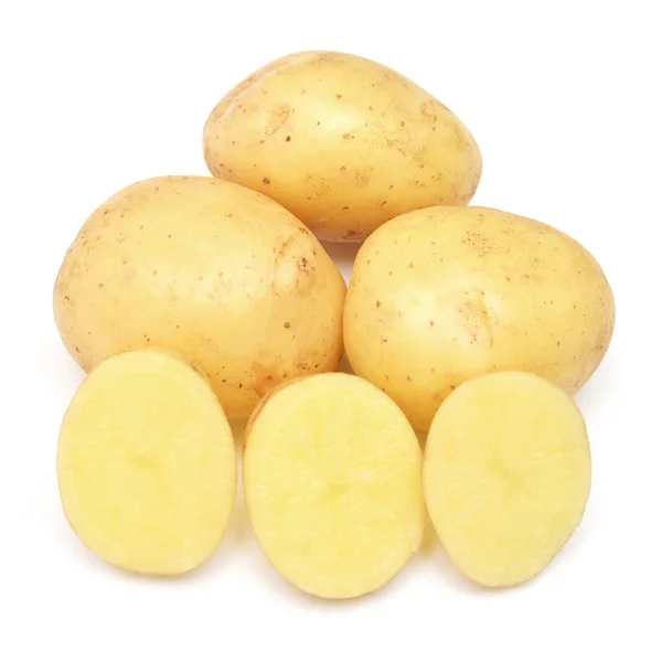 Jonge aardappel en schijfje geïsoleerd op witte achtergrond. Oogst nieuw — Stockfoto